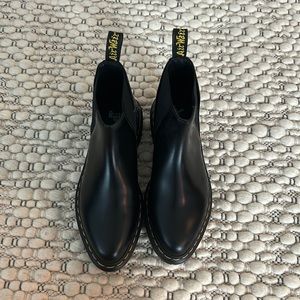 Doc Martens Chelsea Boots